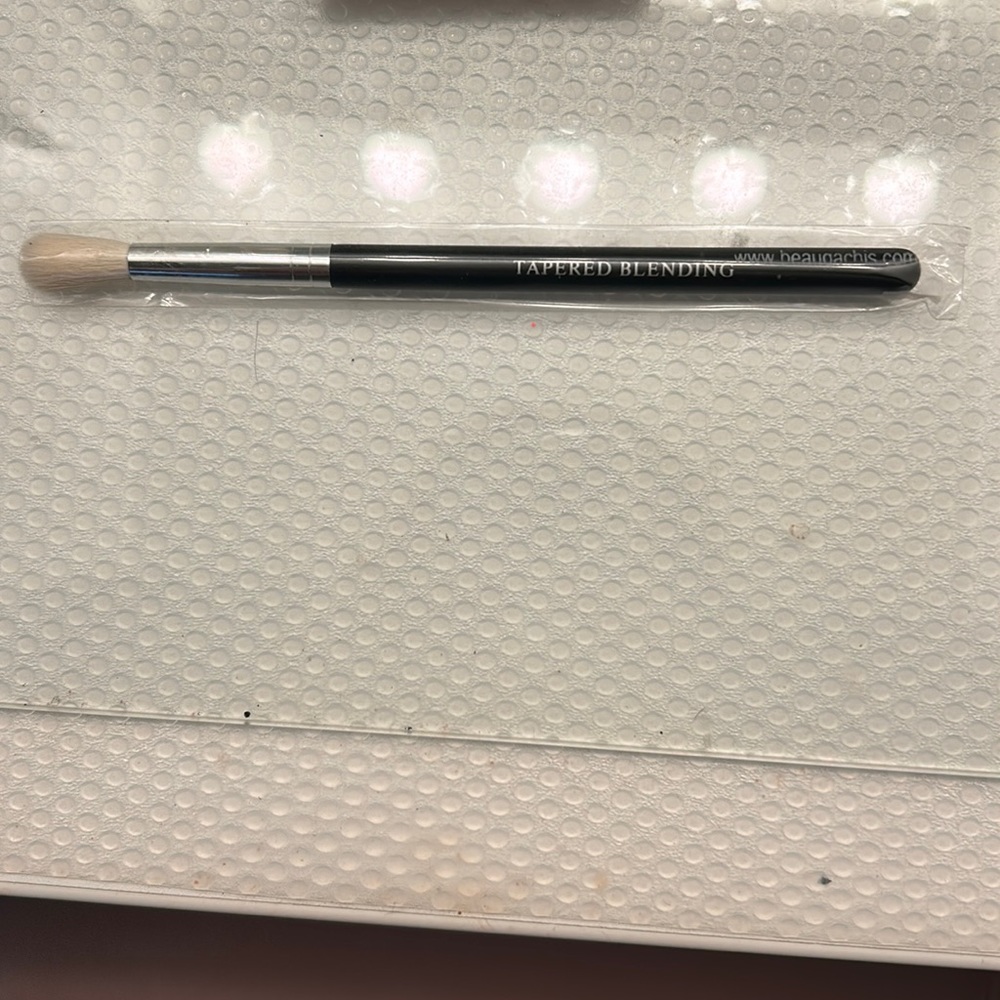 Brand New Beau Gachis Tapered Blending Make Up Brush